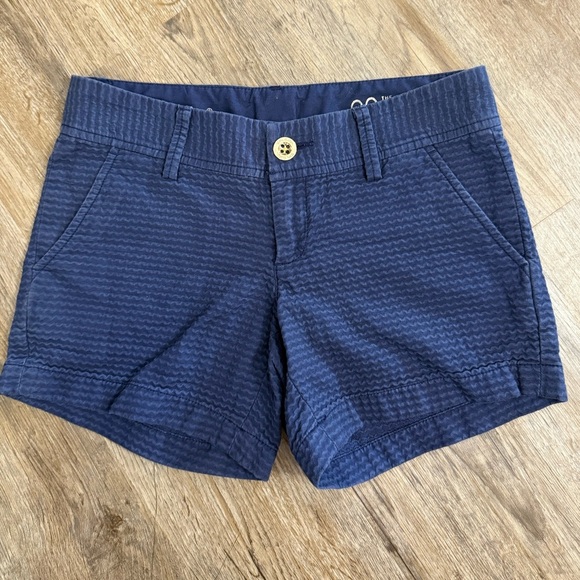 Lilly Pulitzer • The Callahan Shorts in Navy - Picture 1 of 8